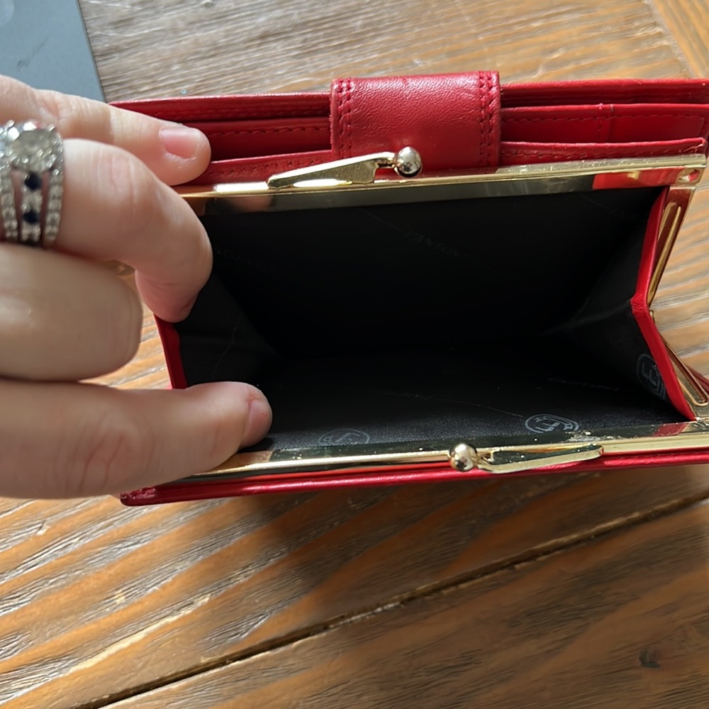Red leather Wallet - Picture 4 of 6